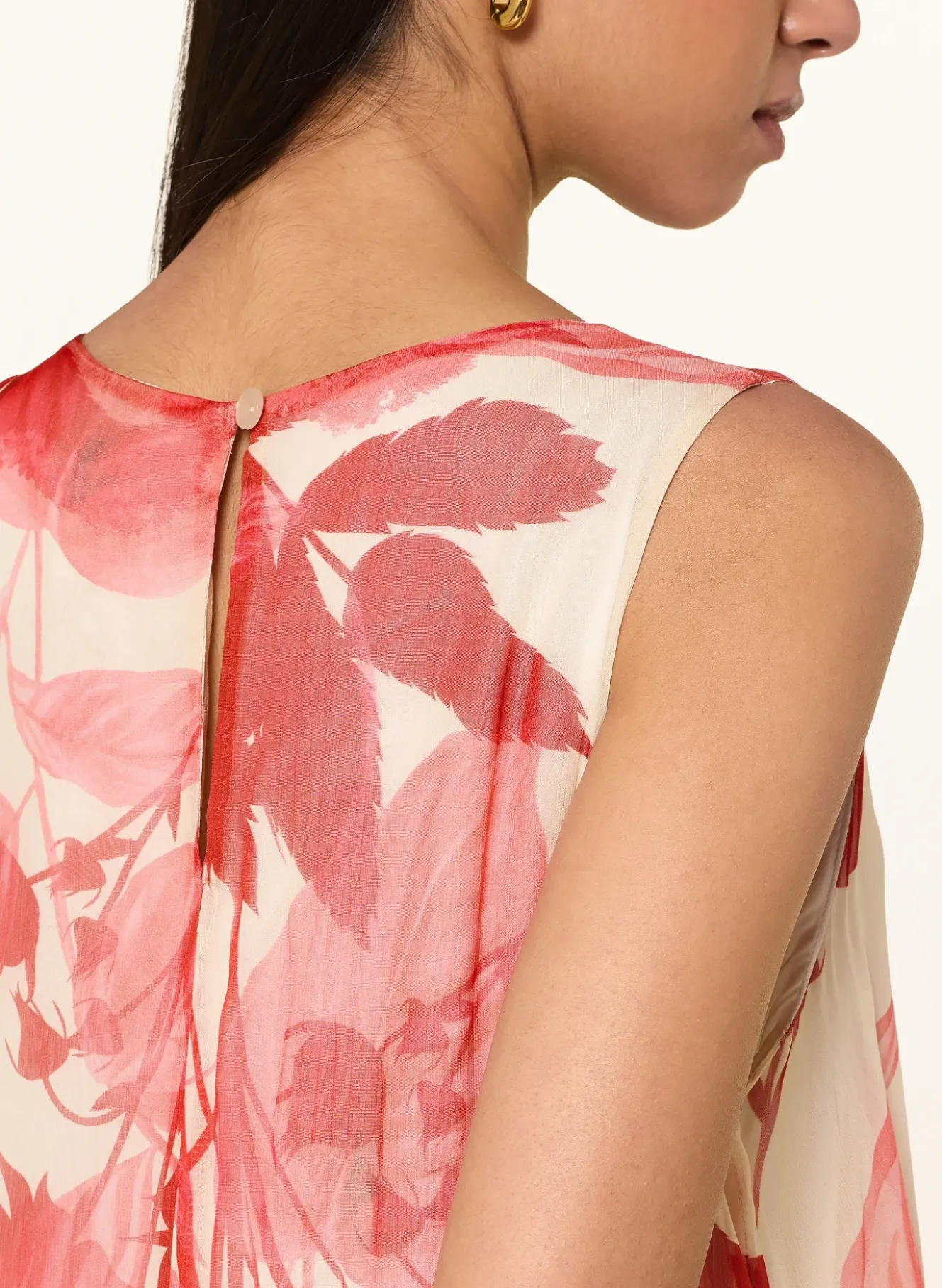 Kleid mit Rüschen