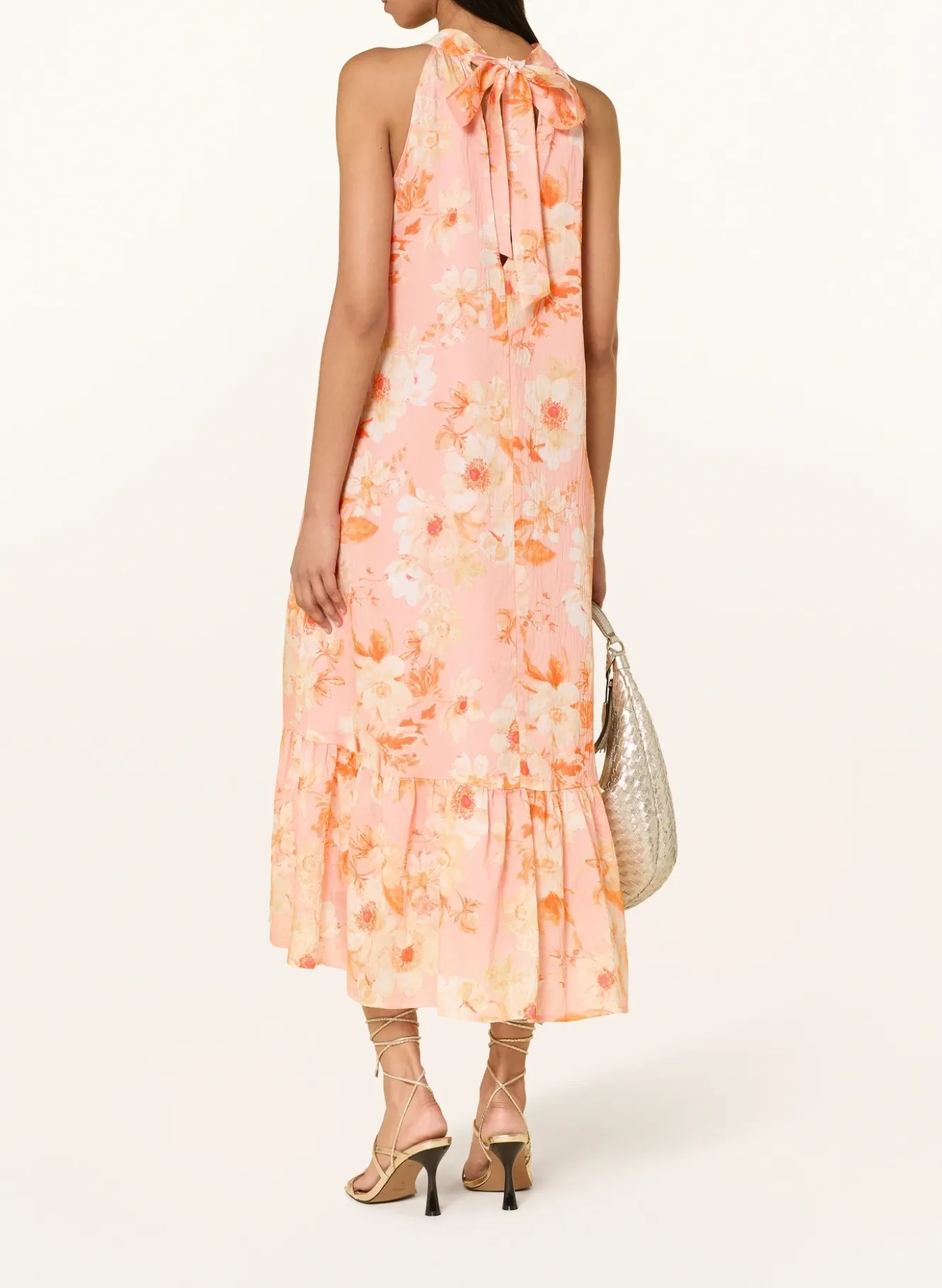 Kleid mit Rüschen