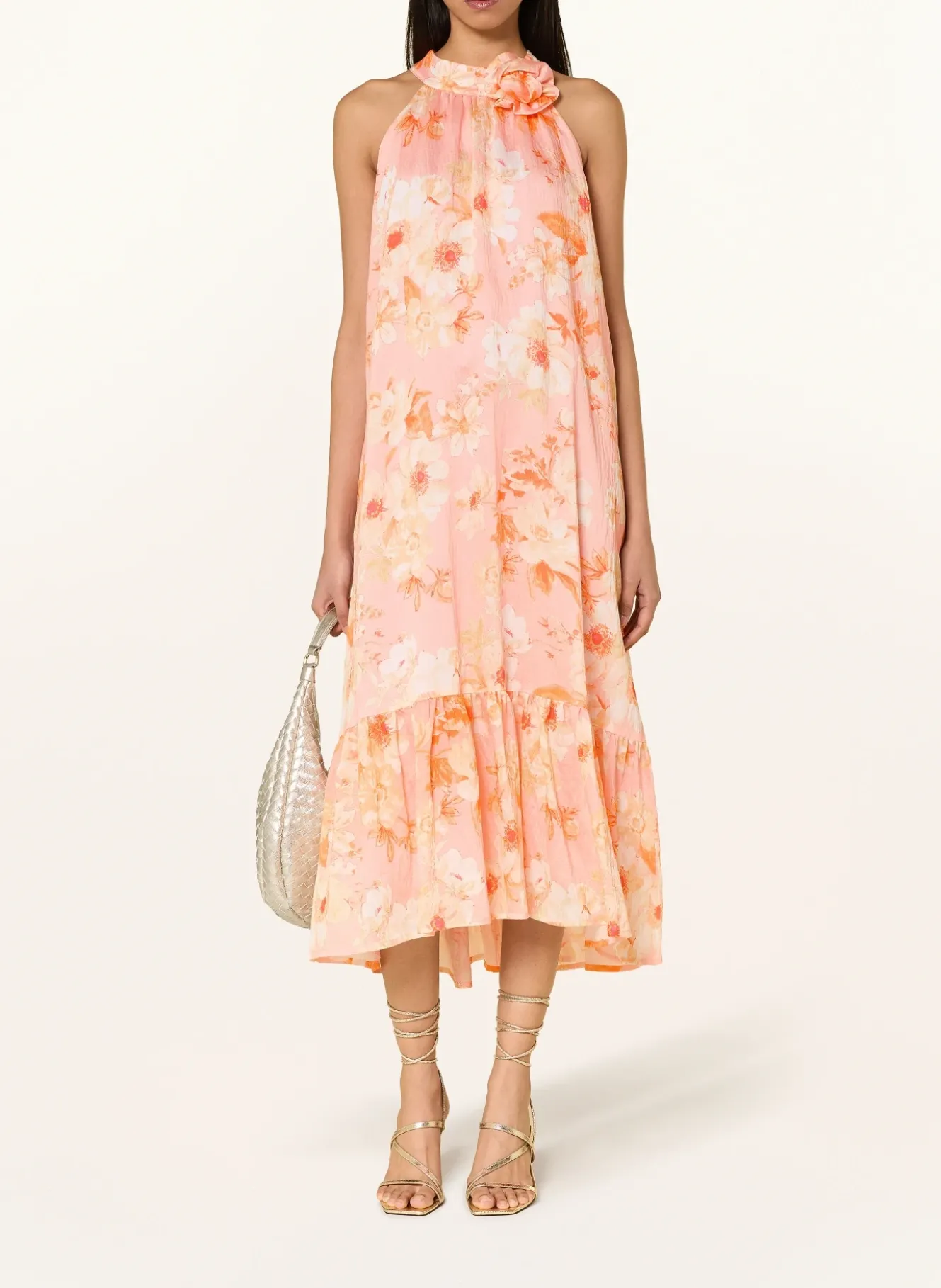 Kleid mit Rüschen