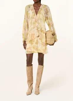 Kleid mit Volants