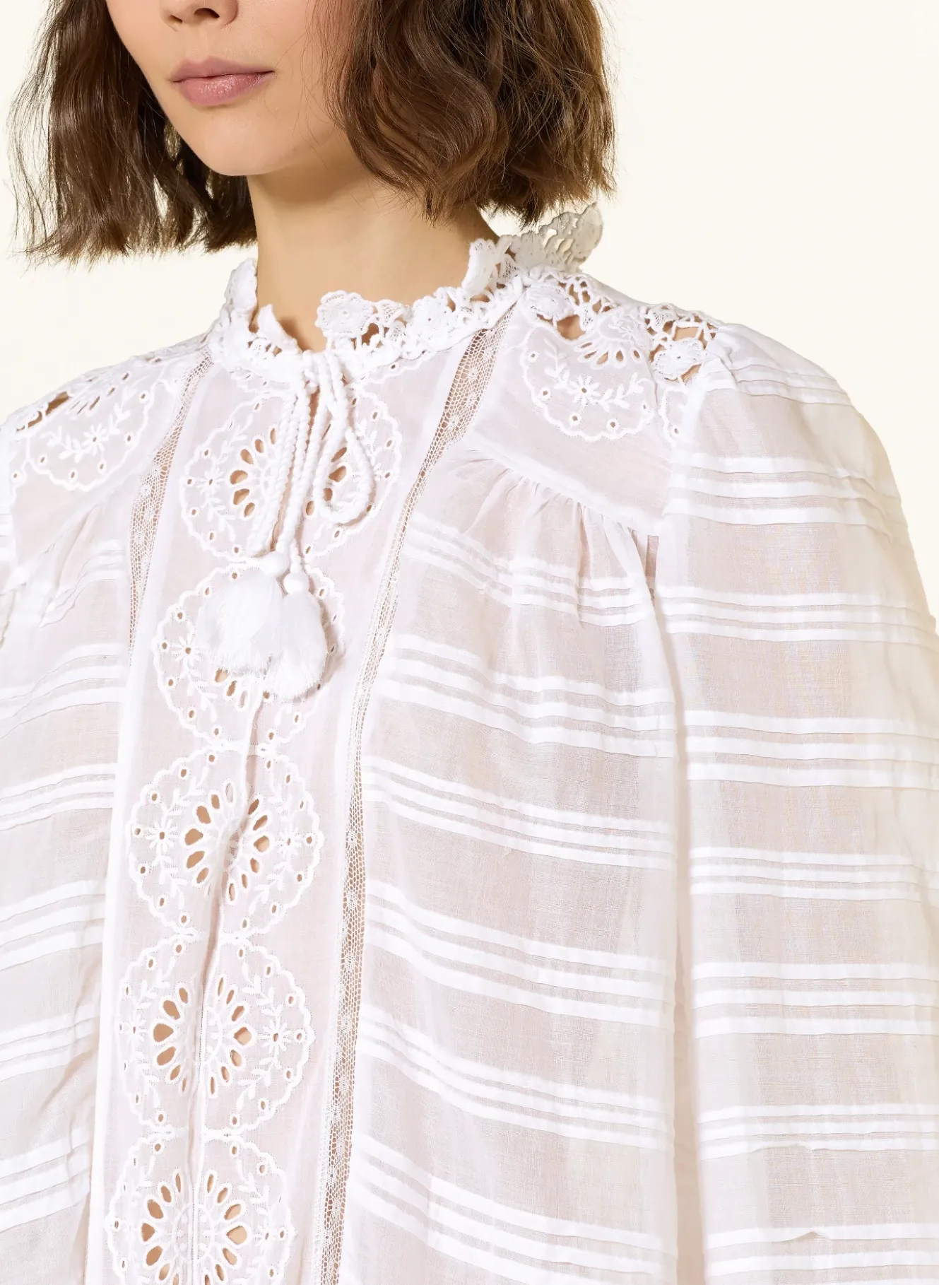 Kleid PREYA mit Lochspitze und Rüschen