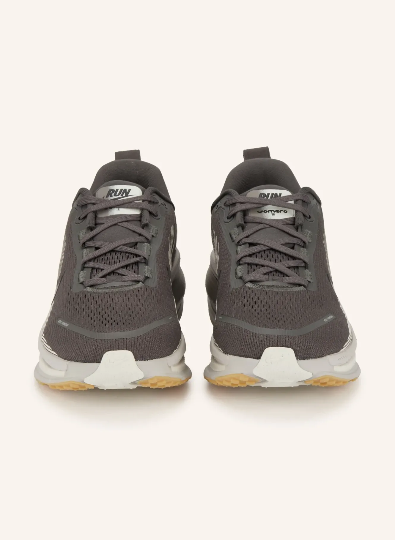 Laufschuhe VOMERO 18