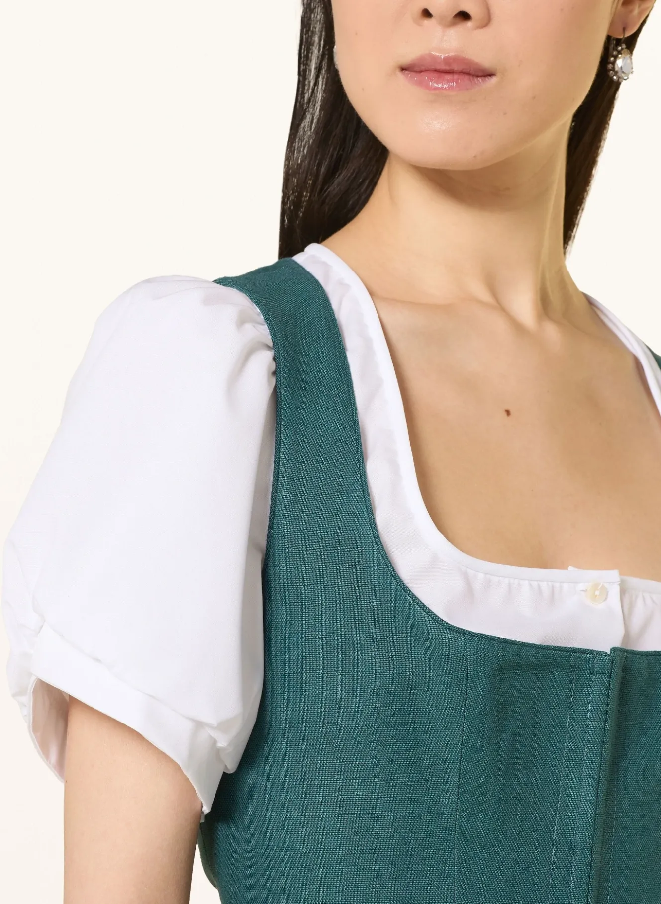 Leinendirndl