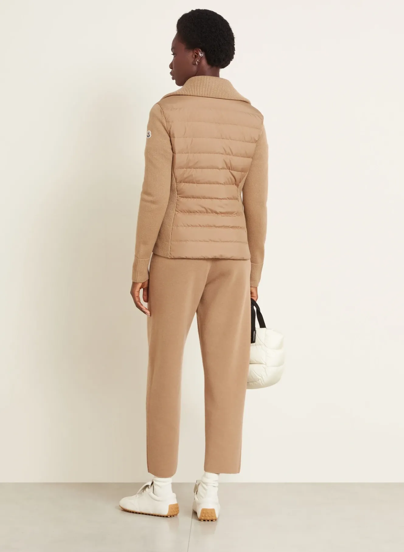 Lightweight-Daunenjacke im Materialmix
