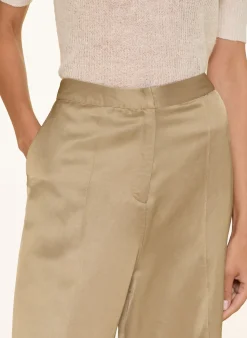 Marlenehose aus Satin