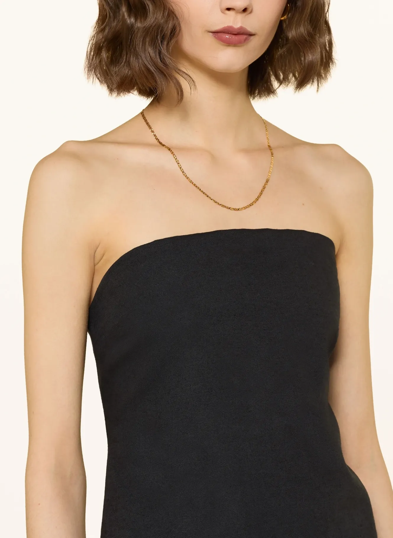 Off-Shoulder-Kleid