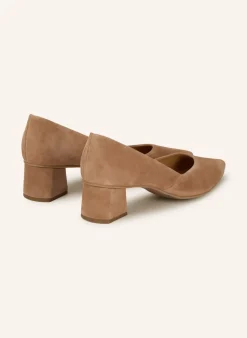 Pumps