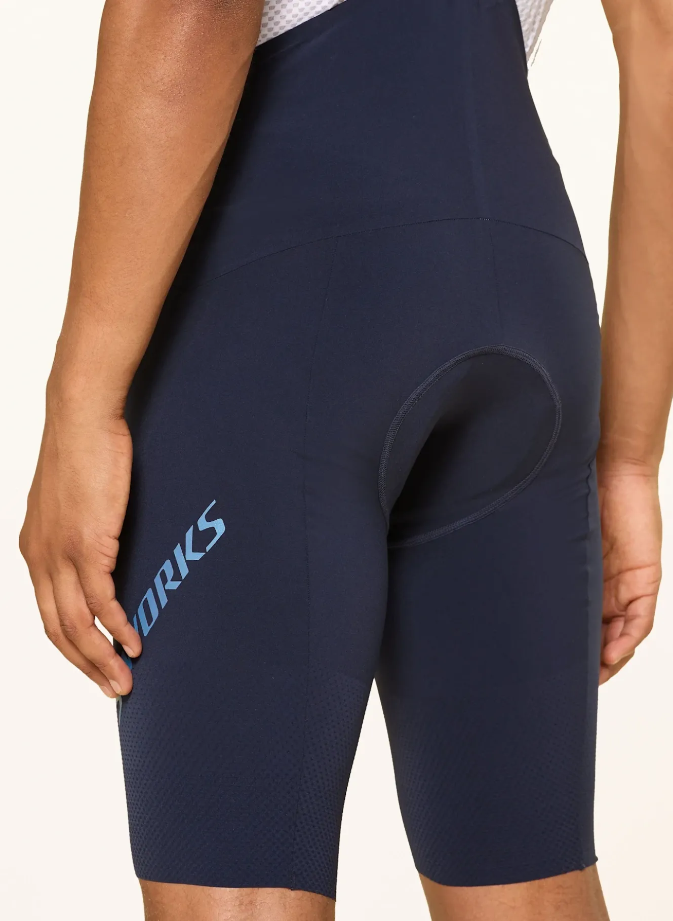 Radhose S-WORKS RACE BIB SHORT mit Trägern und gepolsterten Einsätzen