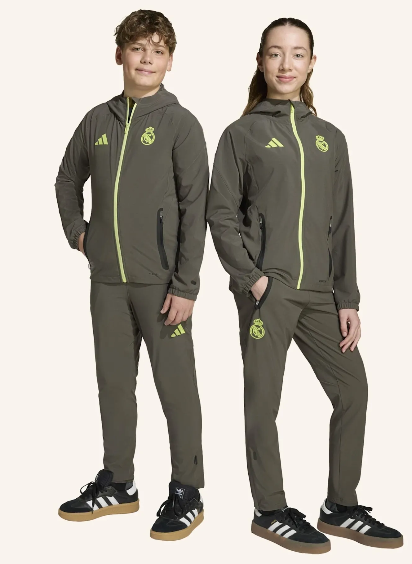 REAL MADRID TIRO 25 COMPETITION VIS TECH KIDS TRAVEL HOSE