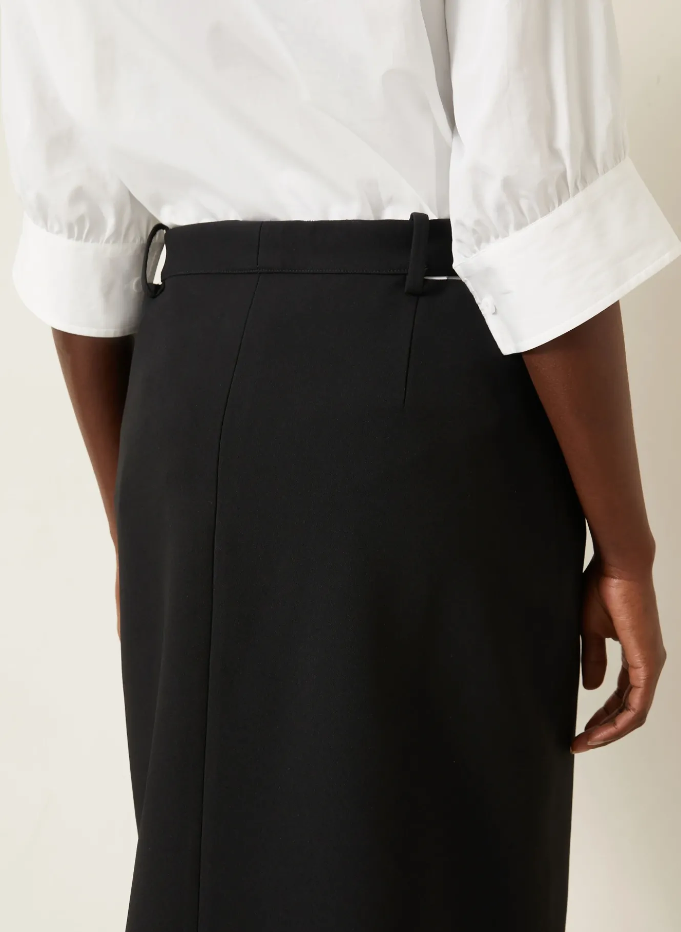 Rock mit Cut-outs