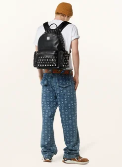 Rucksack STARK mit Nieten und Laptop-Fach