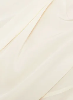 Schluppenbluse aus Seide mit Cut-out