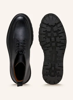 Schnürboots