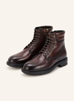 Schnürboots