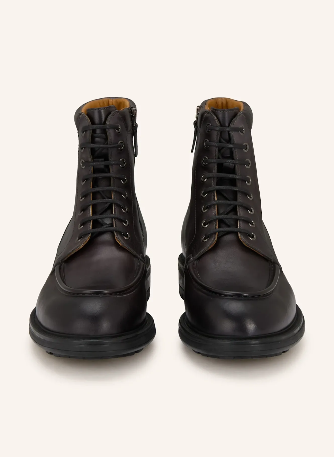 Schnürboots