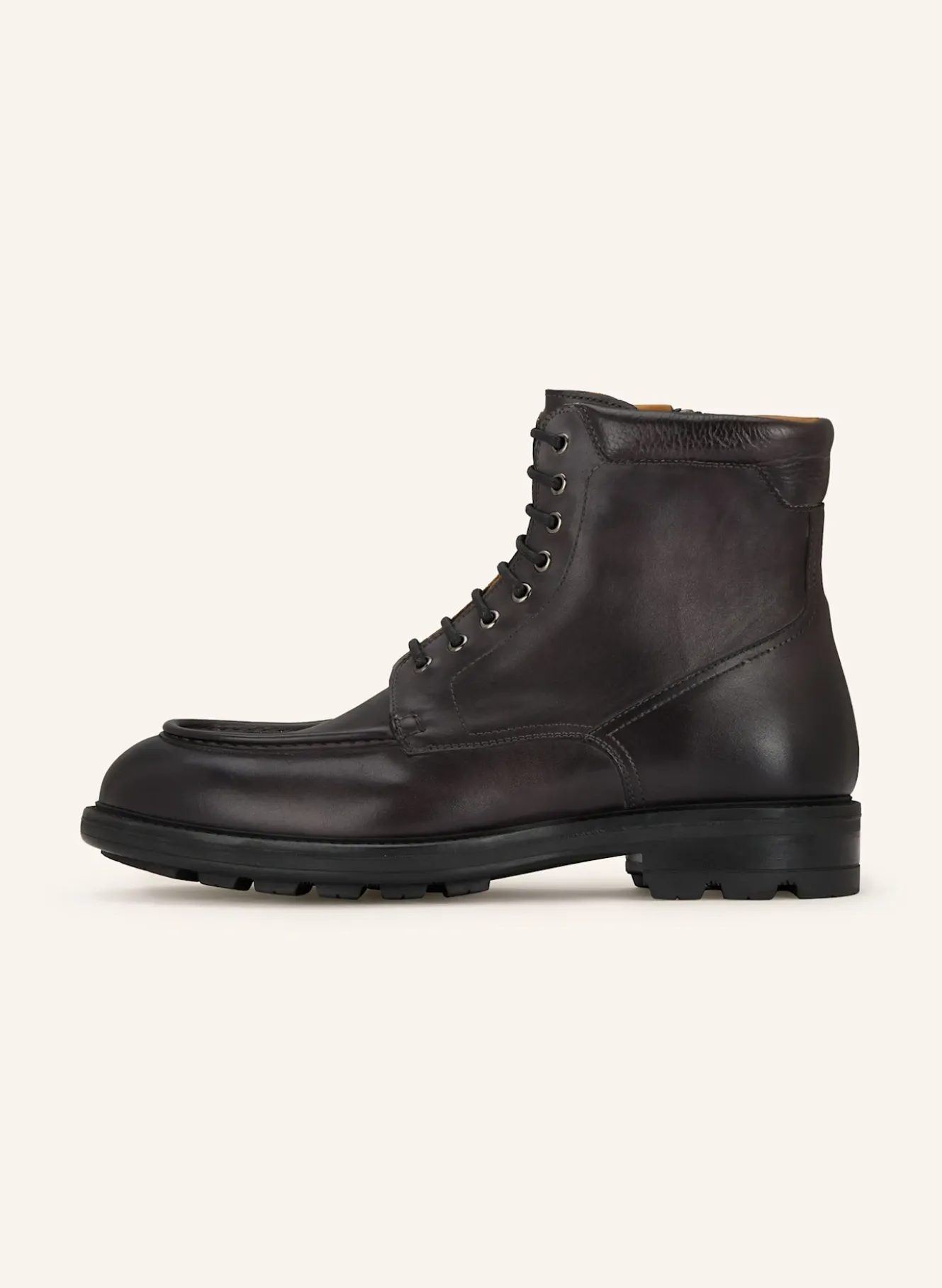 Schnürboots