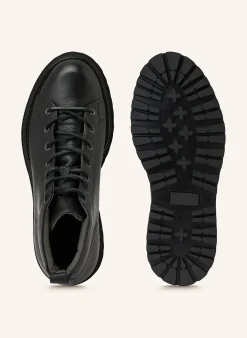 Schnürboots