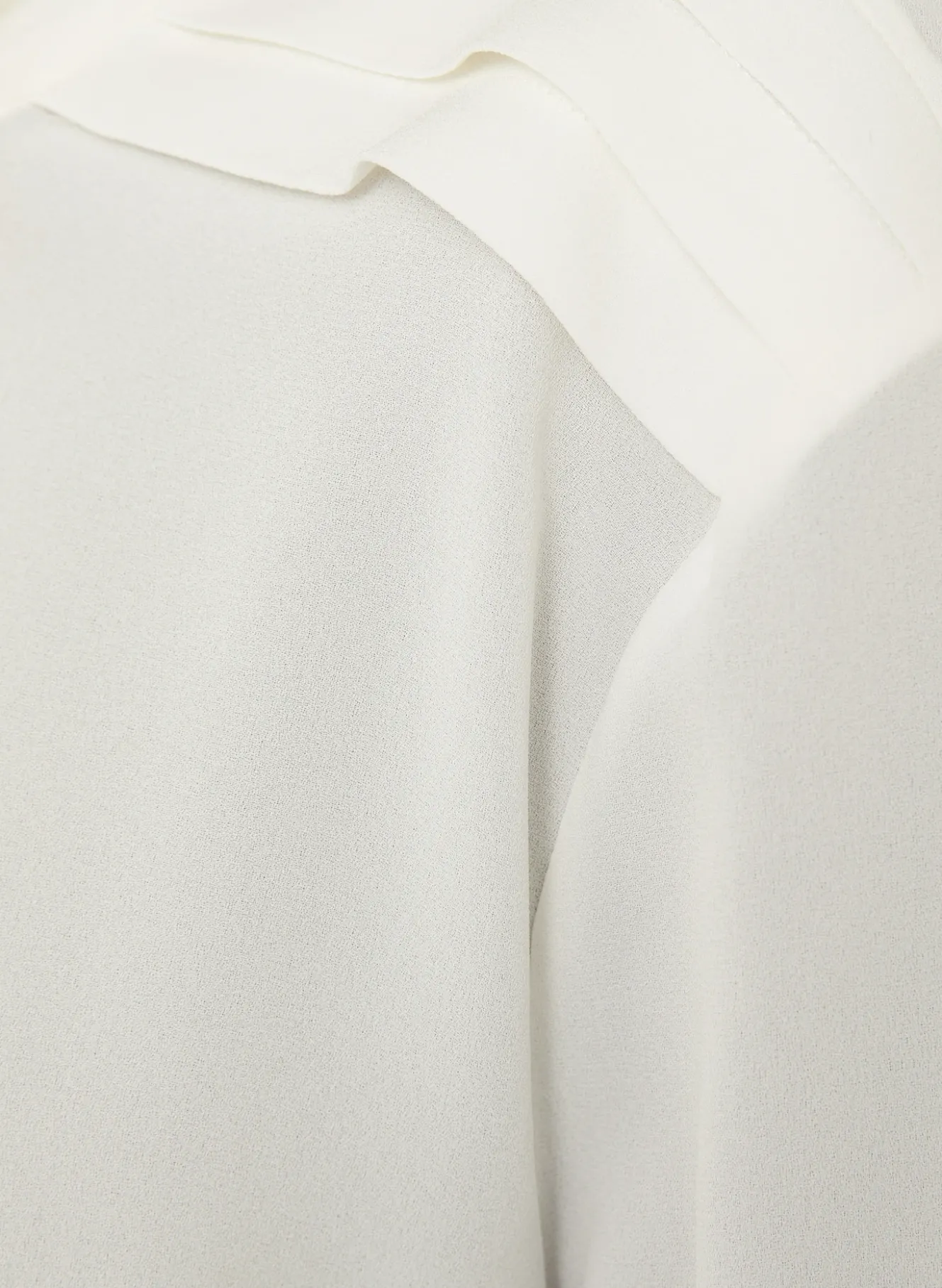 Seidenbluse mit Schluppe