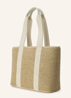 Shopper BECKY
