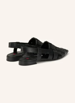 Slingballerinas