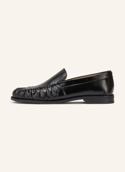 Slipper LYCIA