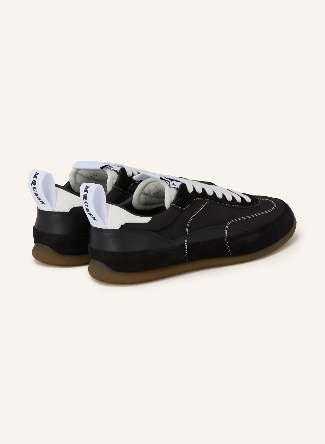 Sneaker