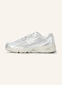 Sneaker 740