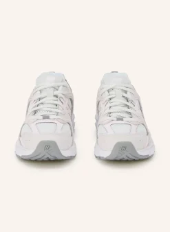 Sneaker 530