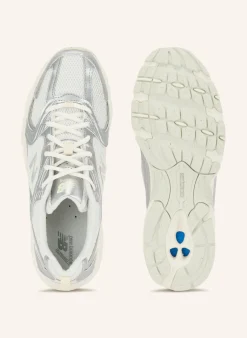 Sneaker 530