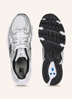 Sneaker 740