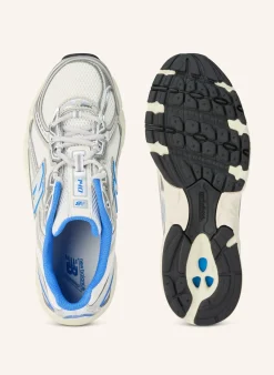 Sneaker 740