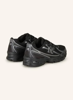 Sneaker 740