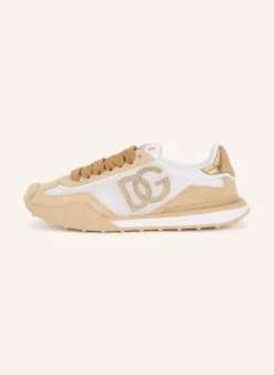 Sneaker mit Schmucksteinen