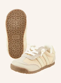 Sneaker uni