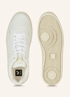 Sneaker V-90