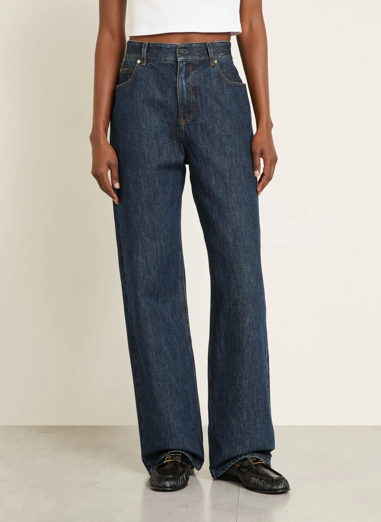 Straight Jeans