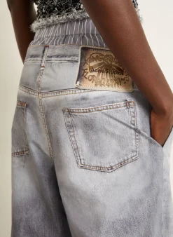 Straight Jeans