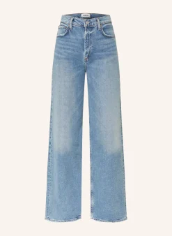 Straight Jeans