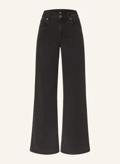 Straight Jeans