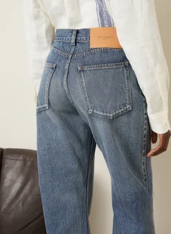 Straight Jeans