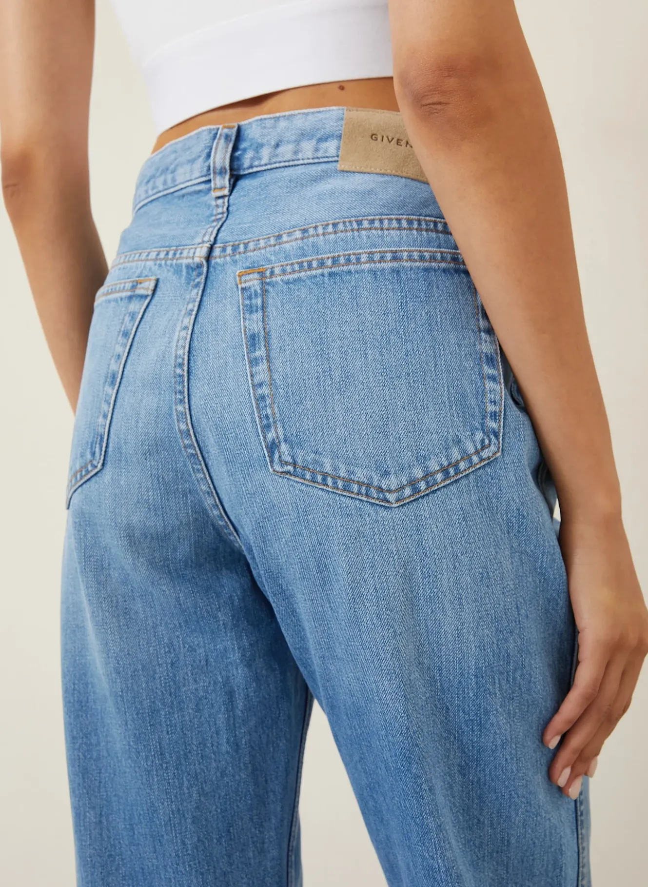 Straight Jeans