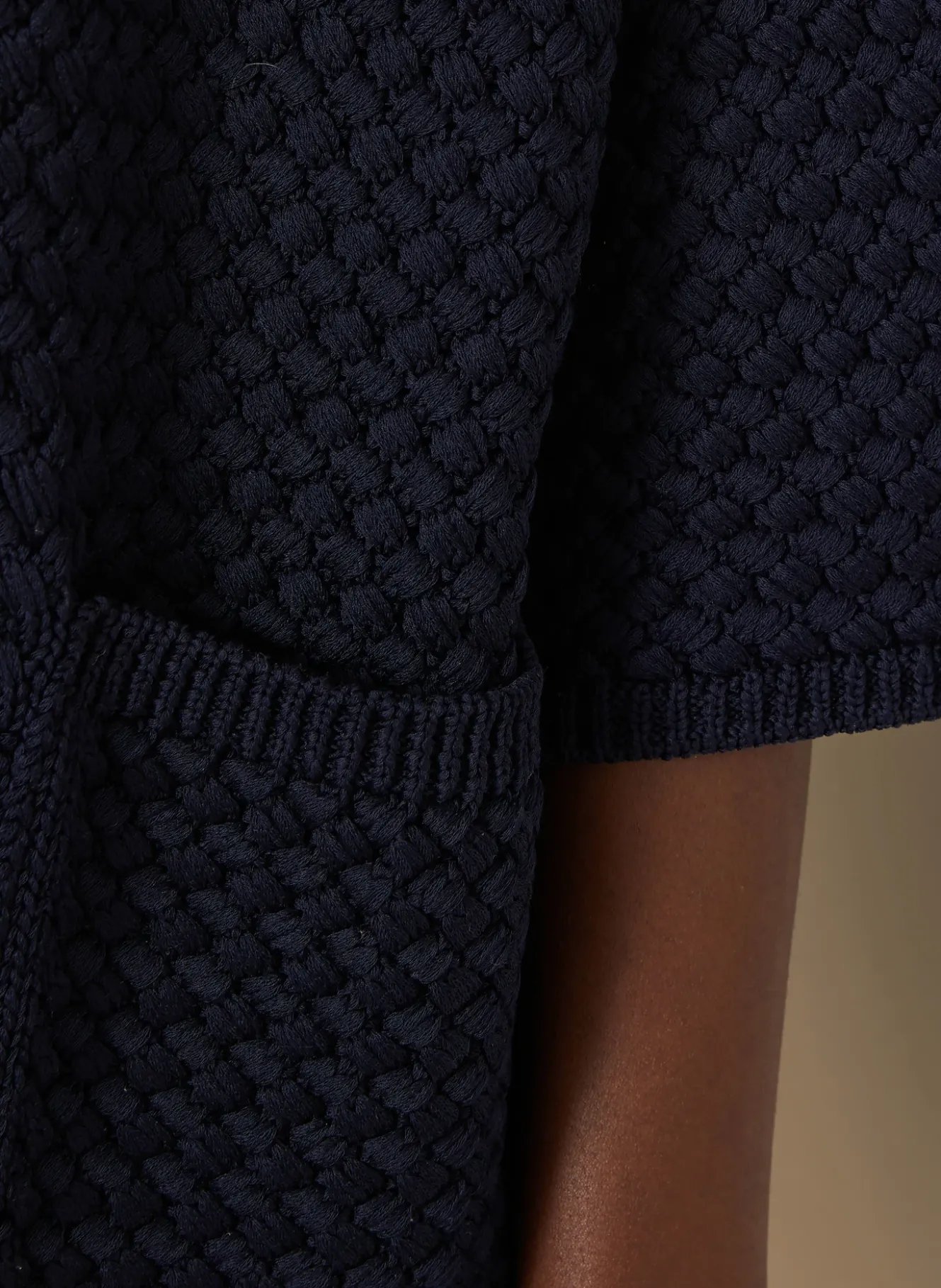 Strickhülle mit 3/4-Arm