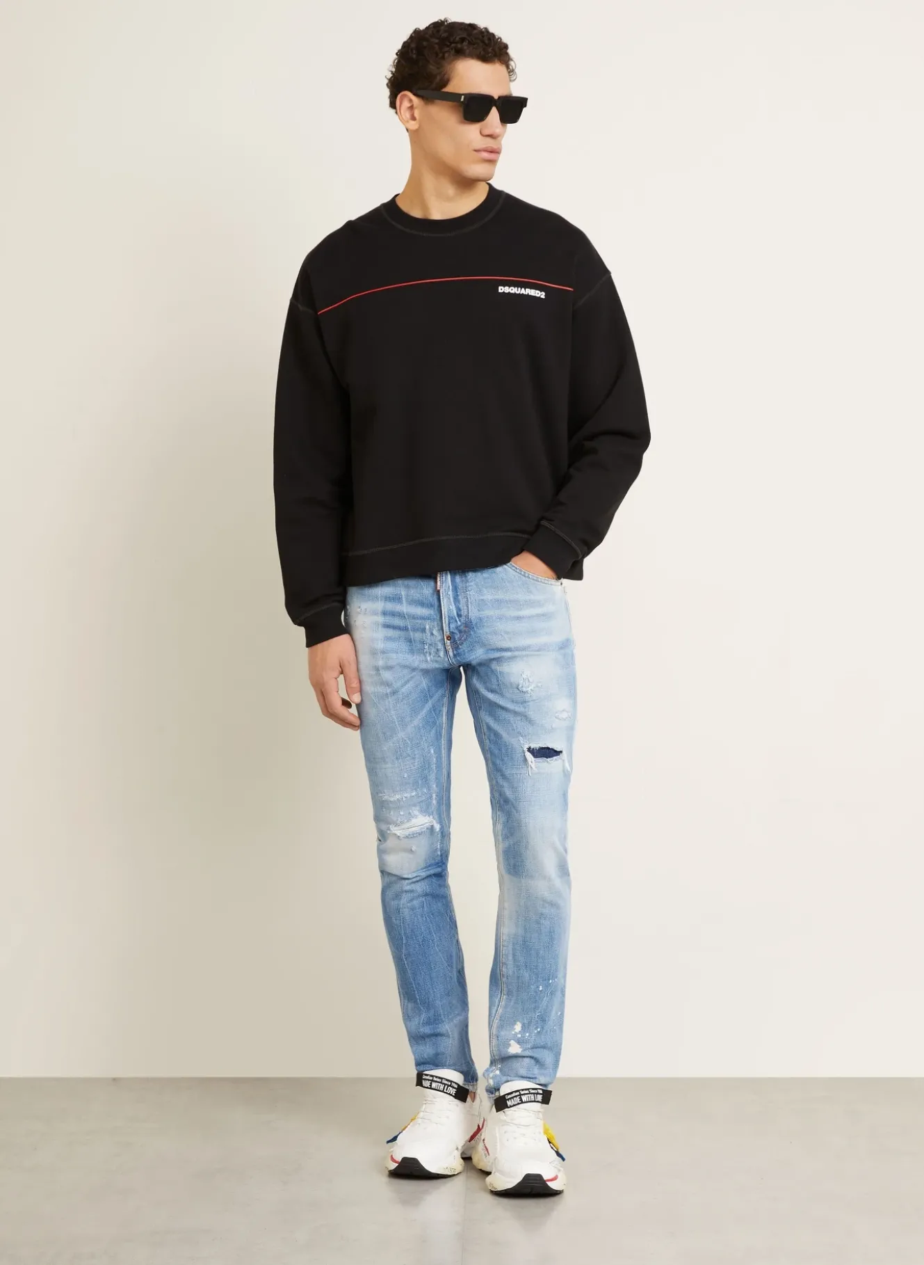 Sweatshirt