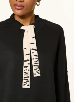 Sweatshirt mit Schmucksteinen
