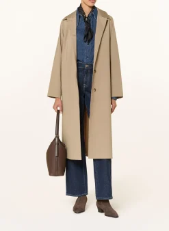 Trenchcoat