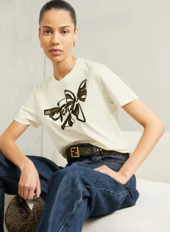 T-Shirt mit Stickereien