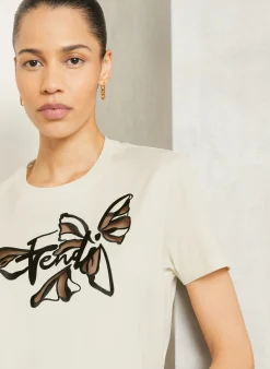 T-Shirt mit Stickereien