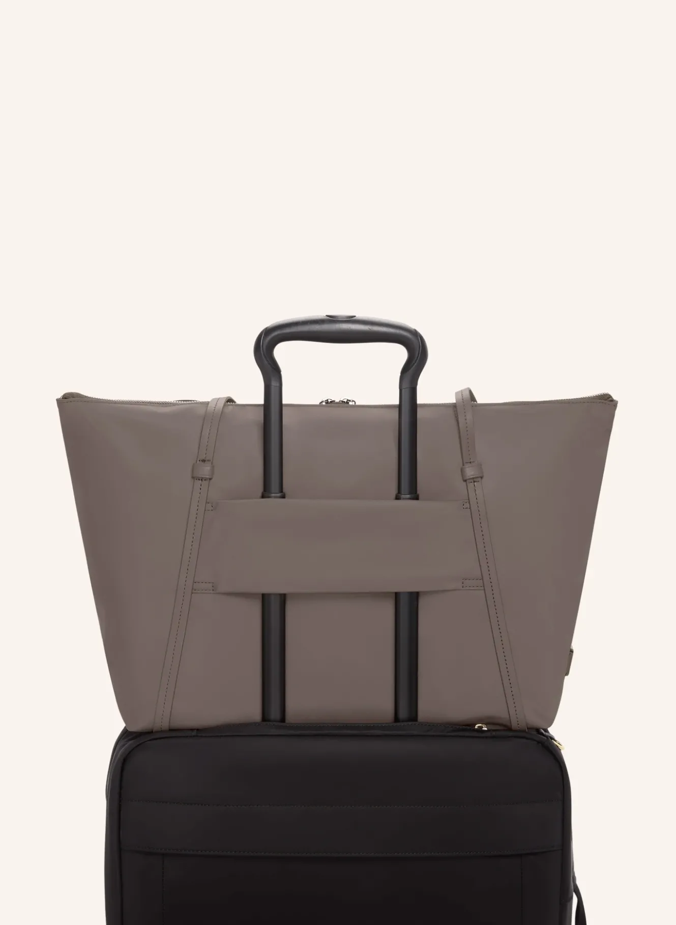 VOYAGEUR Shopper Q TOTE