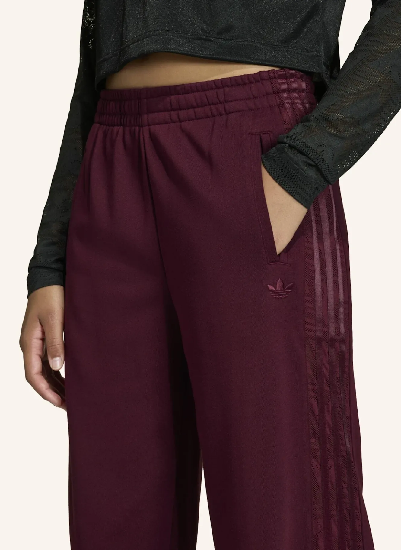 WEITE SPITZENHOSE